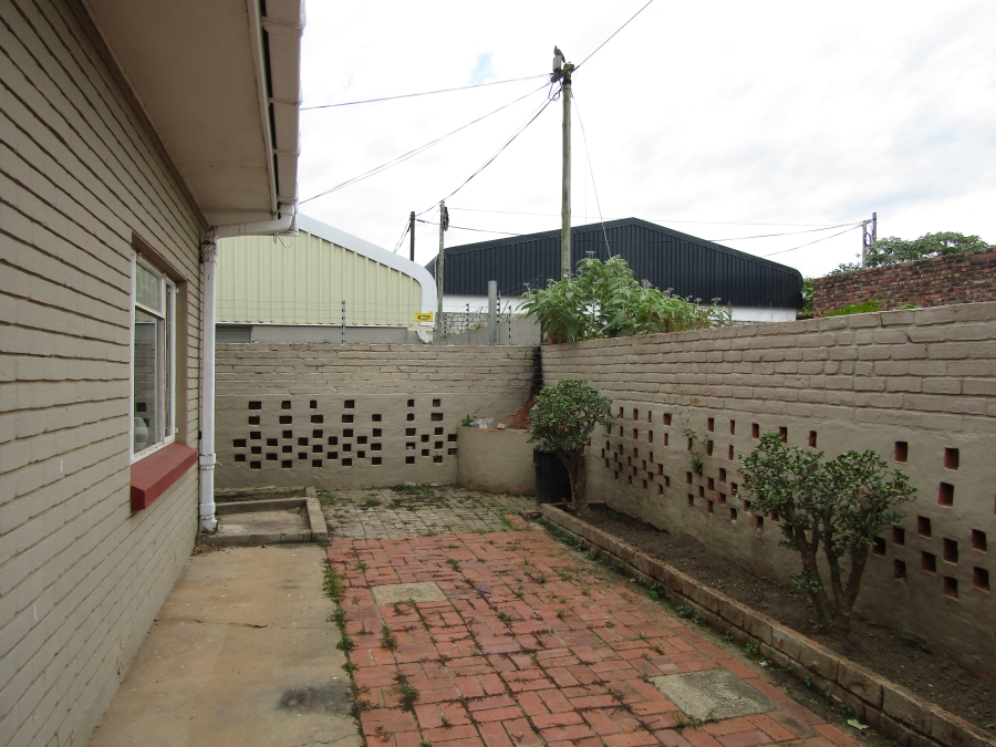 2 Bedroom Property for Sale in Humansdorp Eastern Cape